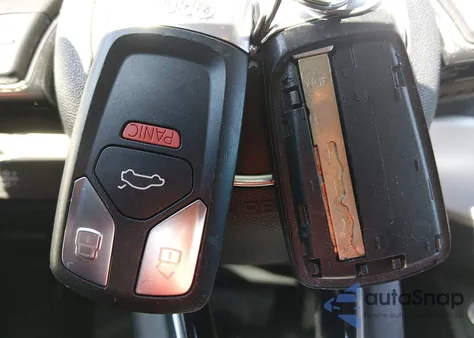 2017 Audi A4 2.0T Premium z USA, uszkodzony, nr VIN WAUANAF43HN007140